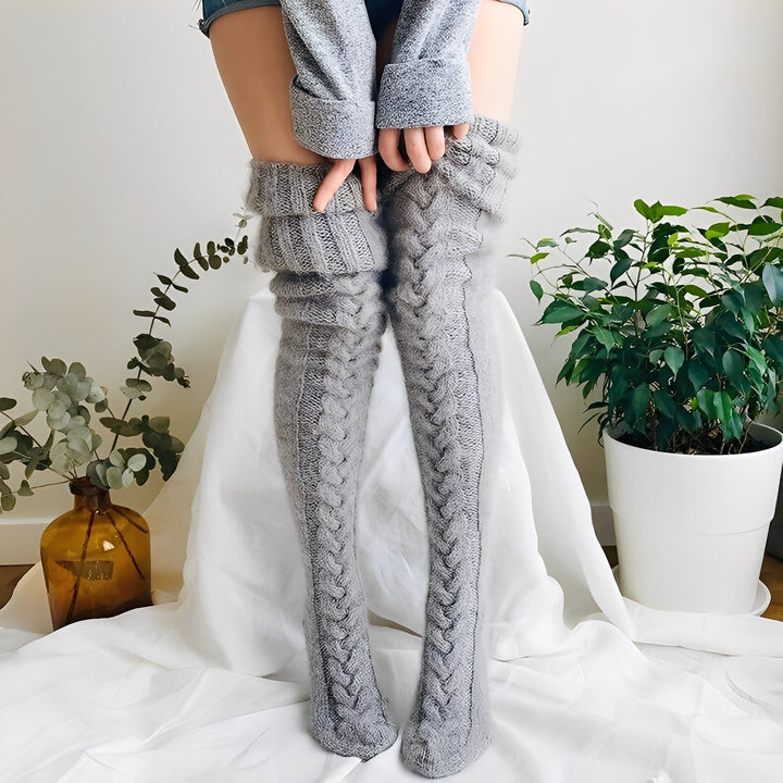 Hailee - Flauschige gestrickte Overknee-Socken für Damen