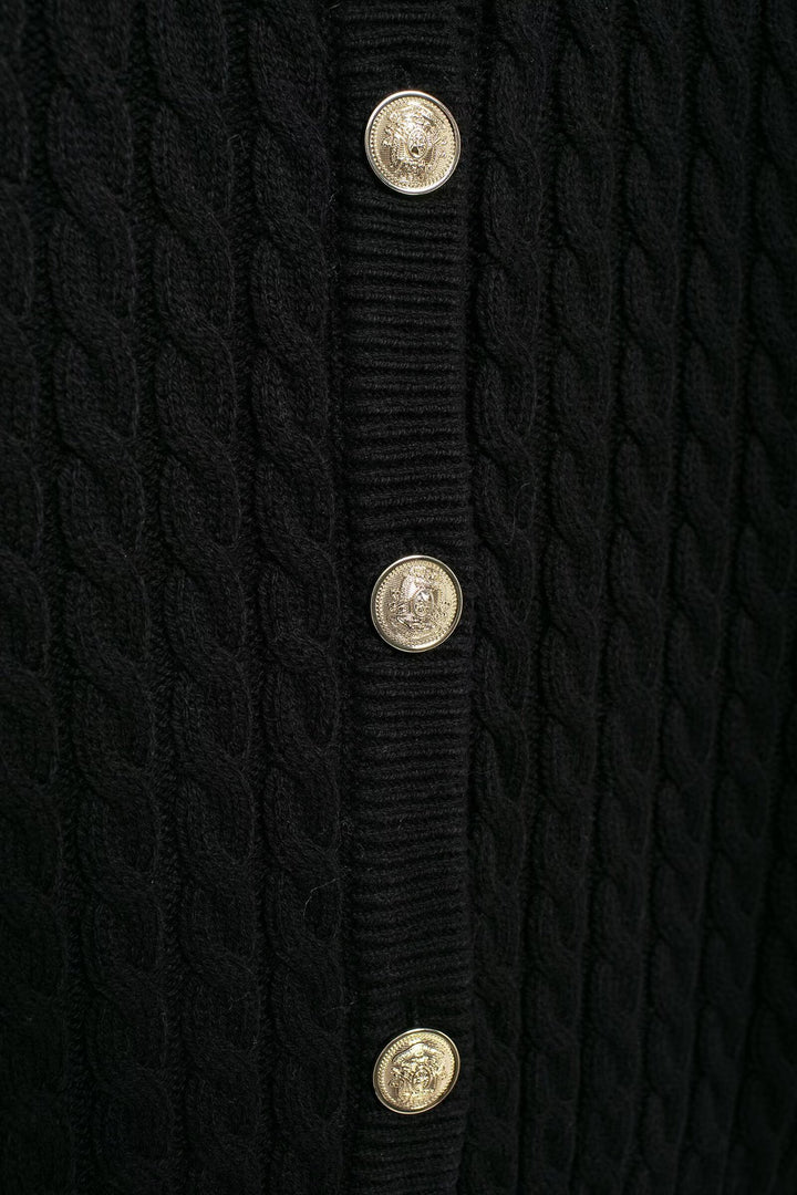 LuxeLayer - Der Unverzichtbare Cardigan für einen Lässigen und Chicen Stil