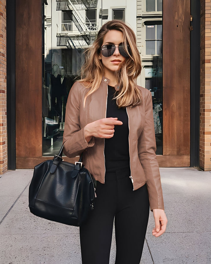 Ashlee - Stylische, schmal geschnittene Damenlederjacke