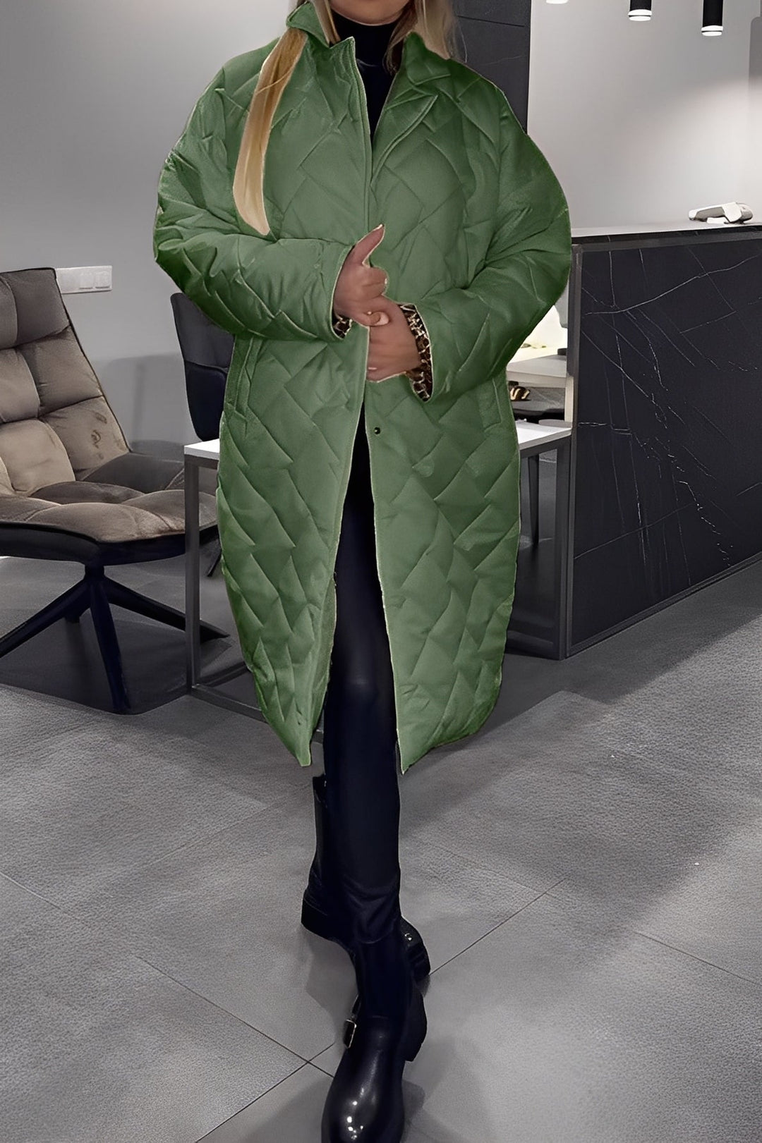 Beverly - Stilvolle, weit geschnittene Daunenjacke für Damen