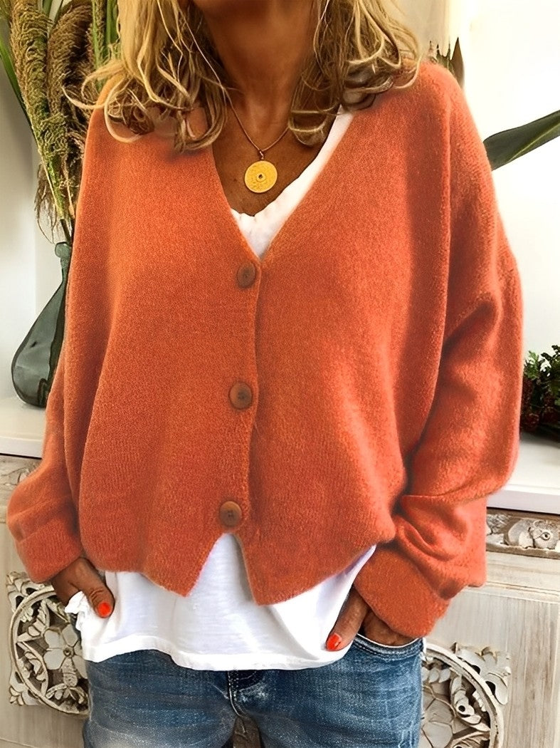 Evette - Gemütliche Damenstrickjacke mit Knöpfen