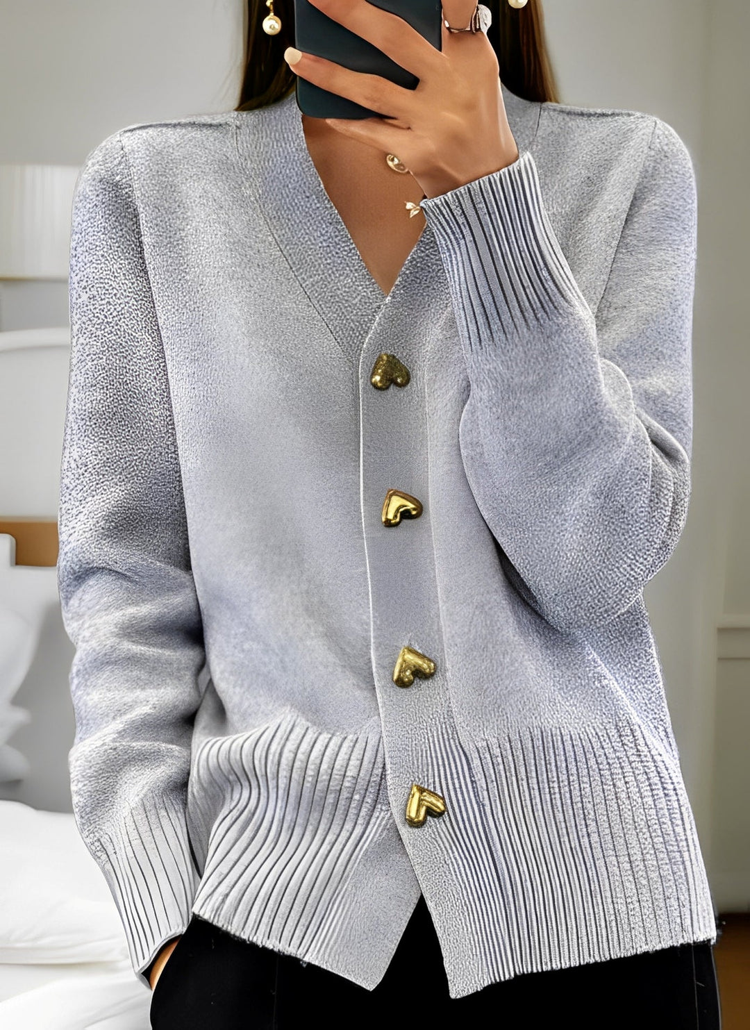 Annalee - Eleganter Damen-Cardigan mit herzförmigen Knöpfen