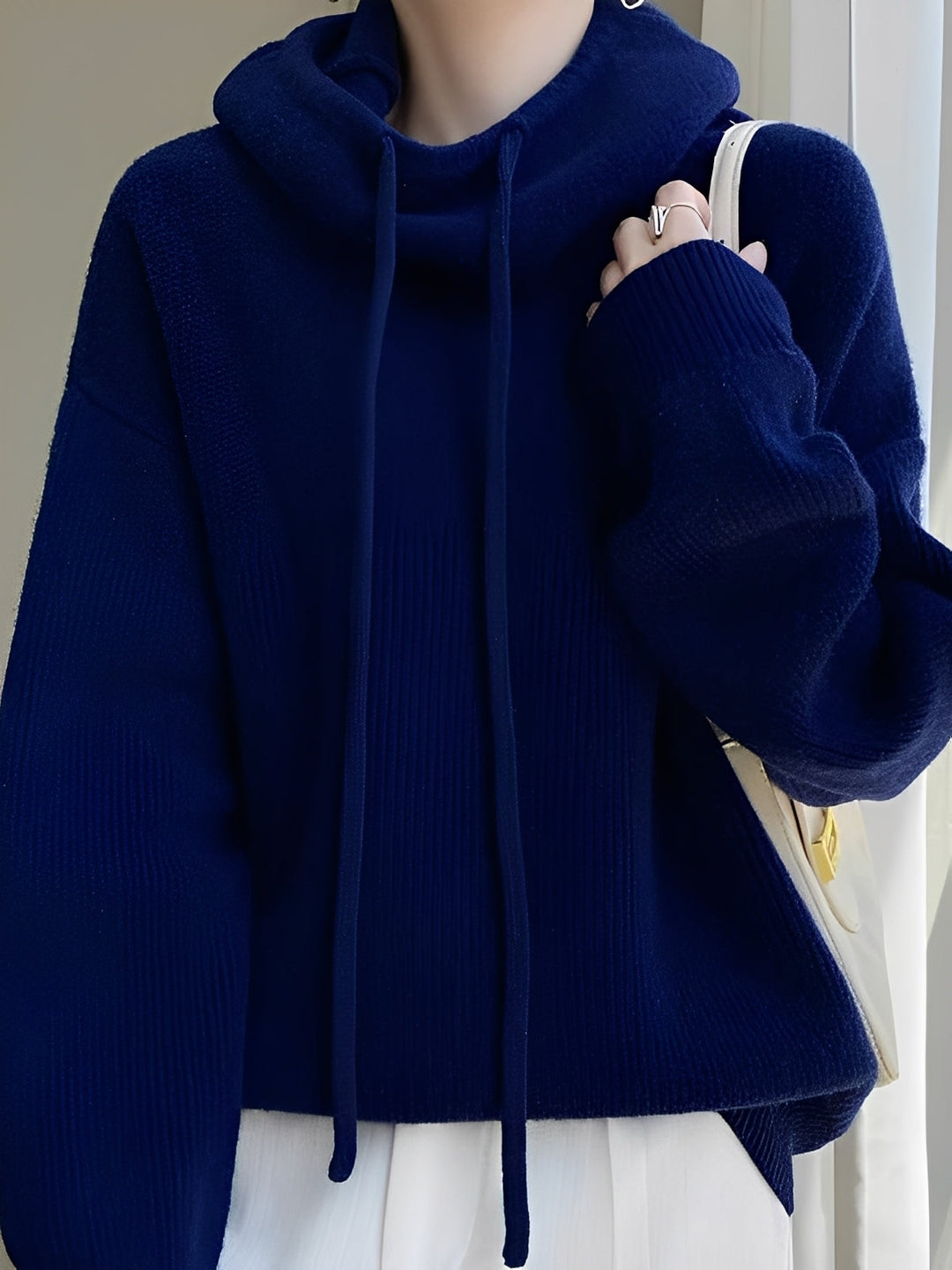 Roxane - Weicher, gemütlicher Damen-Wollpullover mit Kapuze