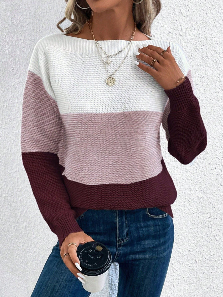 Muriel - Stylischer Damenpullover mit dreifarbigen Streifen