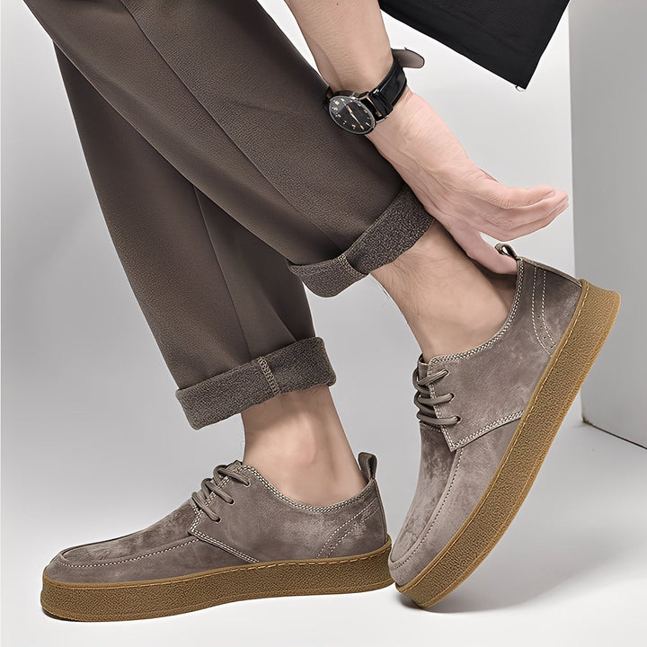 Sylvan - Stilvolle flache Herren-Wildlederschuhe