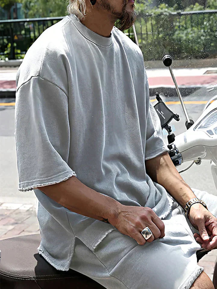 MetroLounge - Urbane Mode mit Weitem Schnitt und Komfort