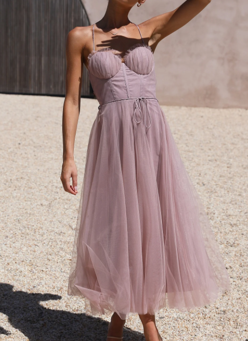 Jana – Midi-Kleid für heiße Tage