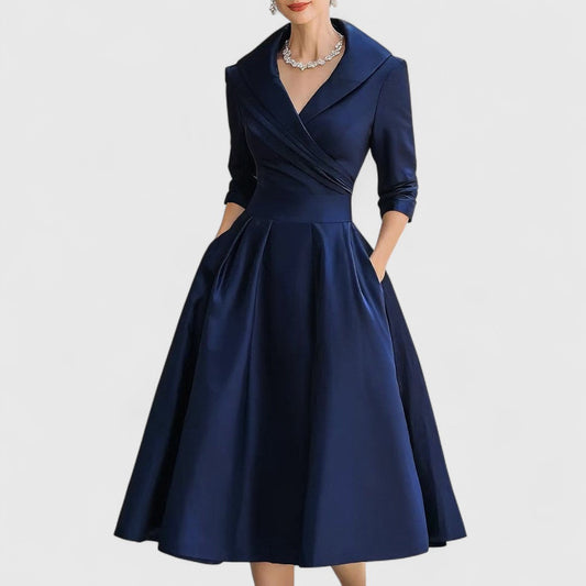 Clara – Elegantes Midi-Kleid mit V-Ausschnitt