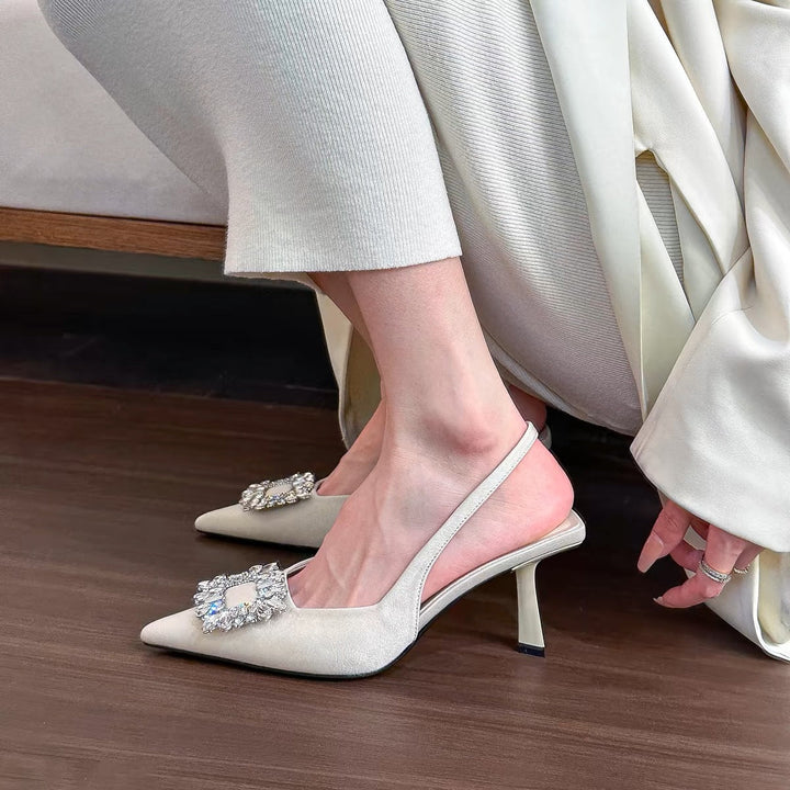 GlamourStep – Sandalen mit hohem Absatz und Satin-Schnalle