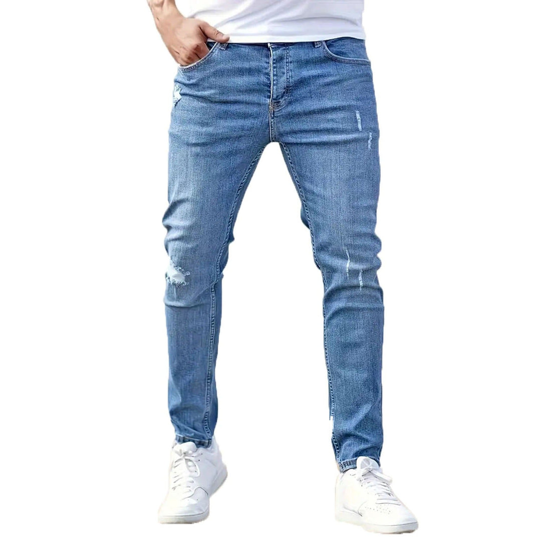 Malcolm – Klassisch und Cool Gerissener Denim