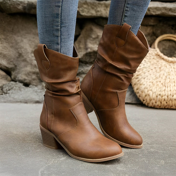 Annora - Klassische zerknitterte Damenstiefel
