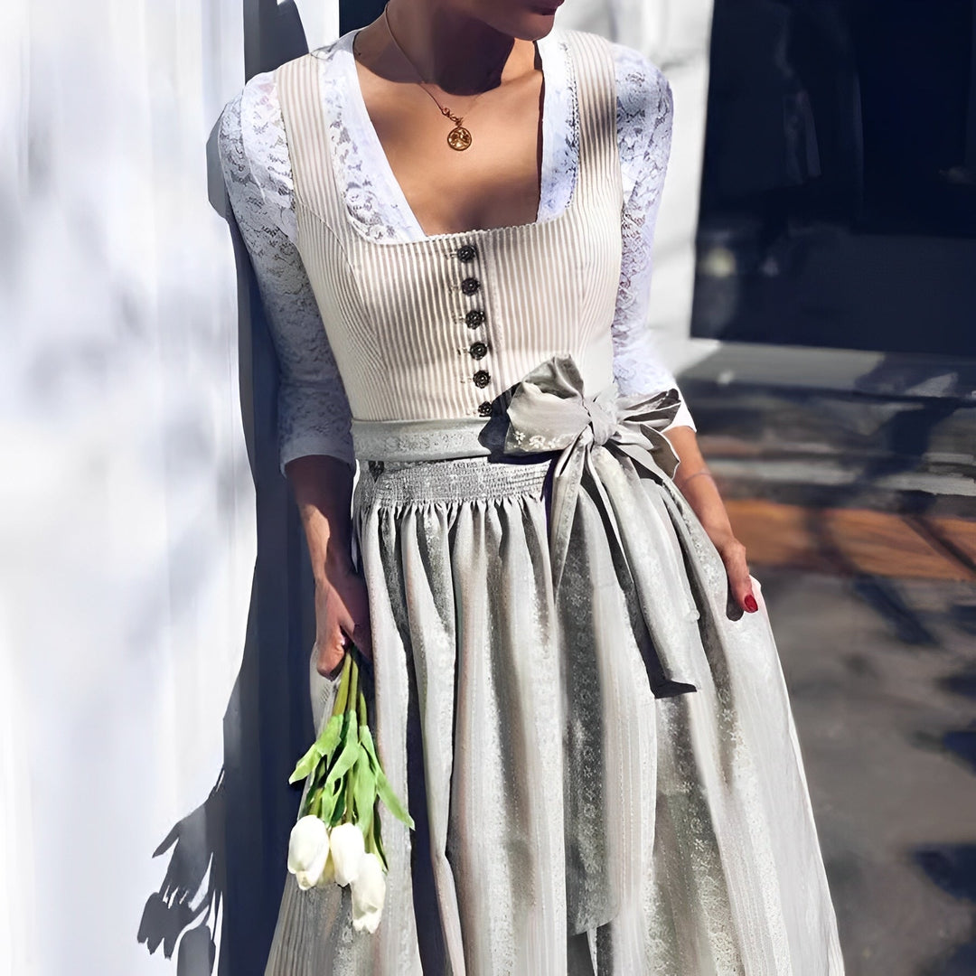 Eleanore - Lässiges Oktoberfest-Dirndl für Damen
