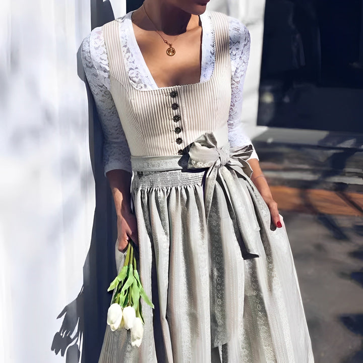 Eleanore - Lässiges Oktoberfest-Dirndl für Damen