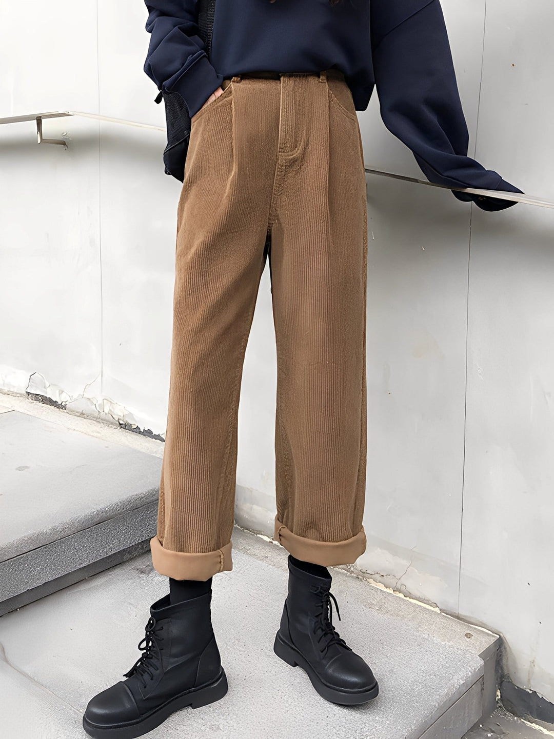 Shelbie - Weit geschnittene Cordhose für Damen im klassischen Design