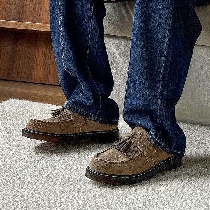 Milton - Herren-Slipper aus Wildleder mit Quasten im zeitgemäßen Design