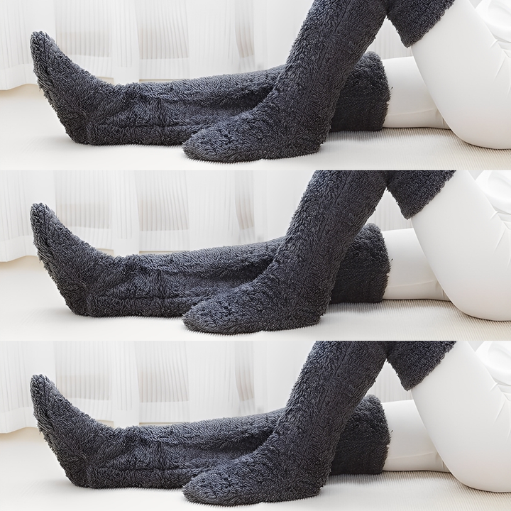 Camellia - Warme, überkniehohe Wintersocken für Damen