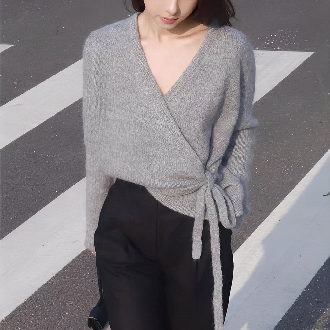 Eleanore - Eleganter Pullover mit schrägem Design für Damen