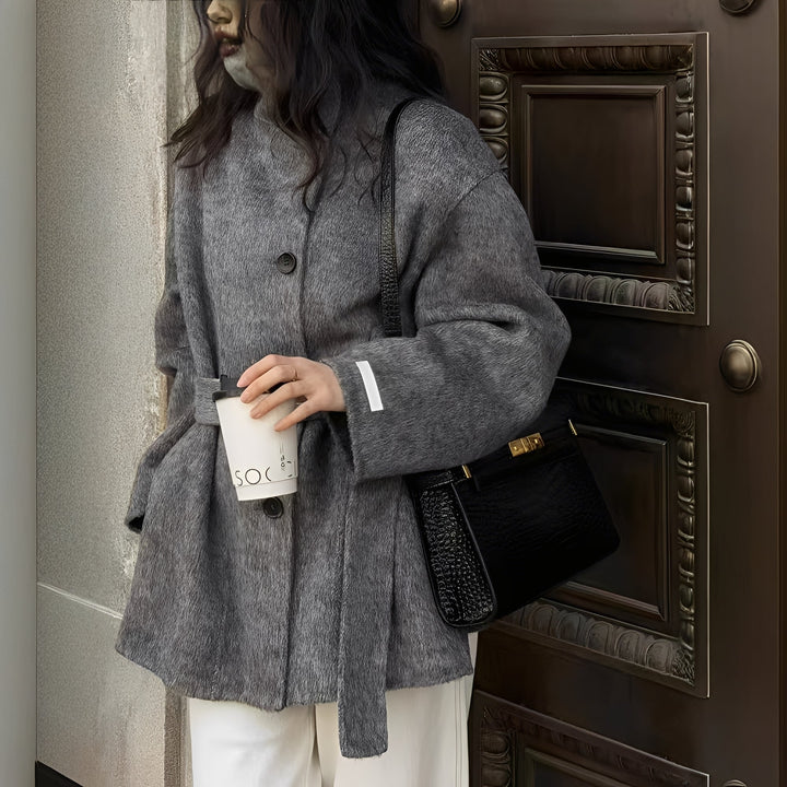 Claudia - Lockere zweireihige Wolljacke für Frauen