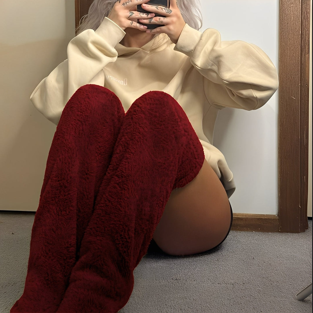 Camellia - Warme, überkniehohe Wintersocken für Damen