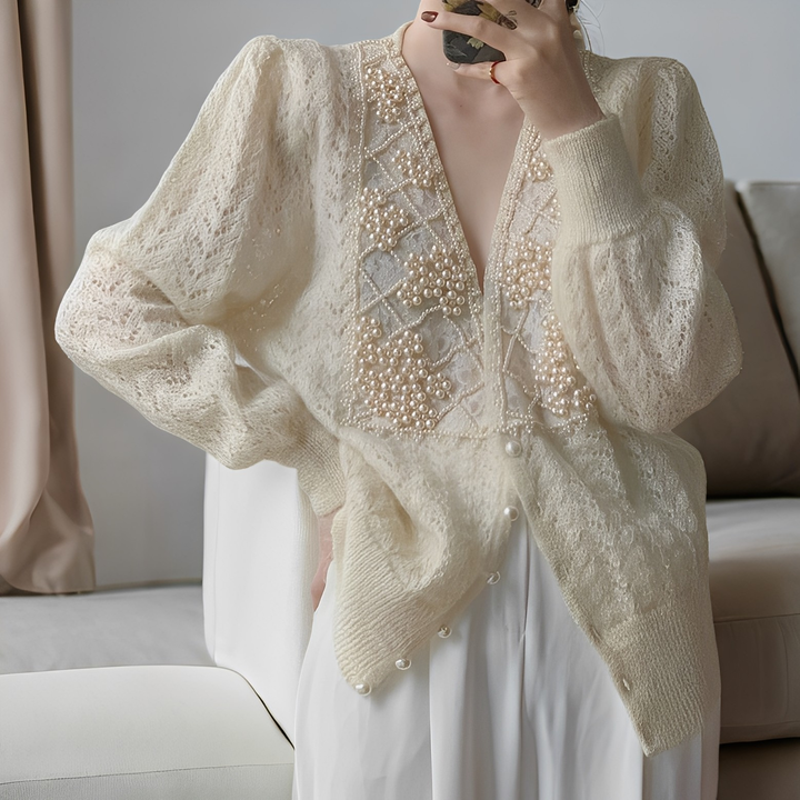 Jolie - Eleganter Strickpullover mit Perlenknöpfen
