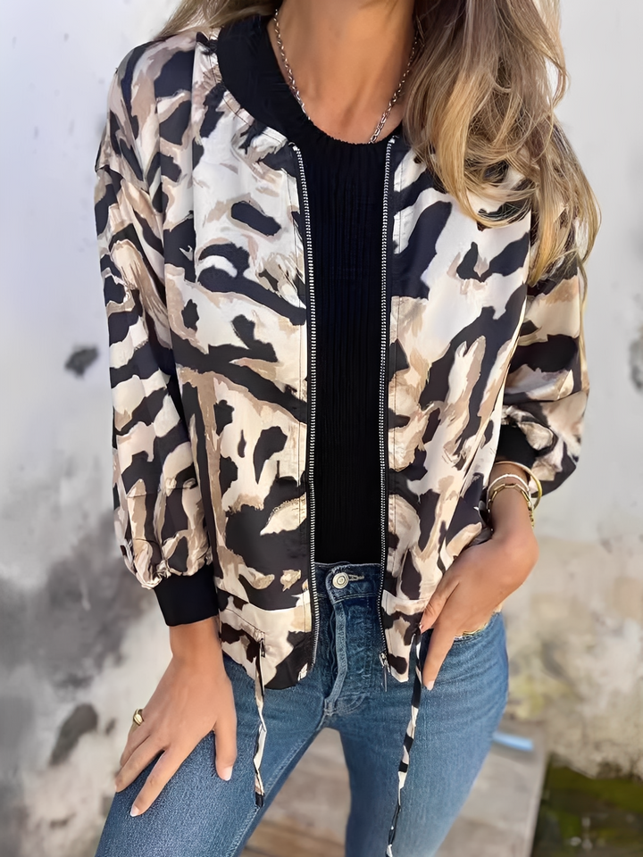 Ryana - Stilvolle Damenjacke mit Zipper