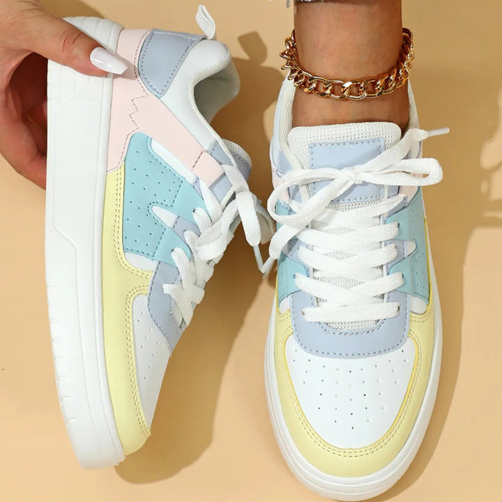 Nica - Elegante und Bequeme Sneakers
