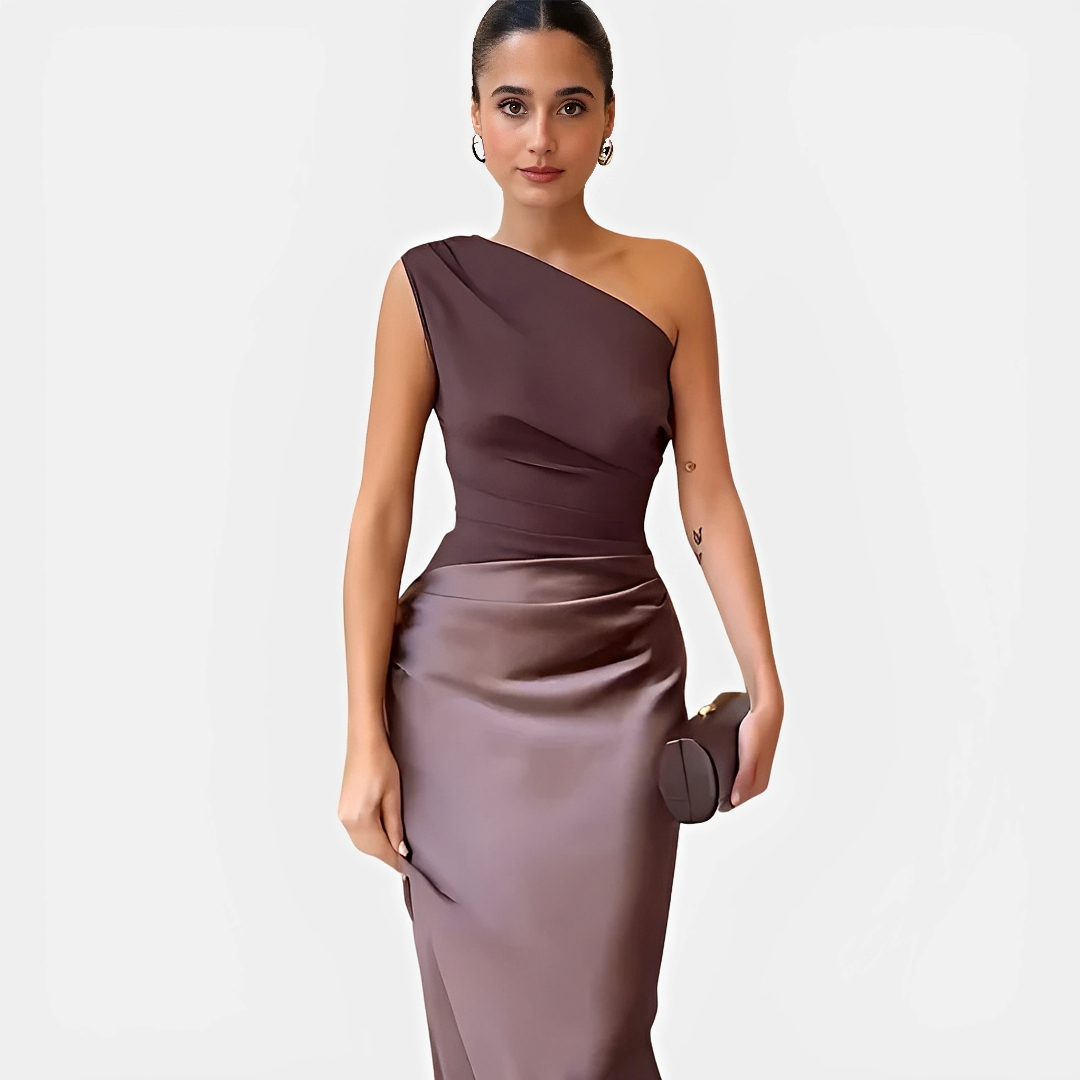 Tara – Schickes Kleid mit asymmetrischem Kragen und gerader Rock