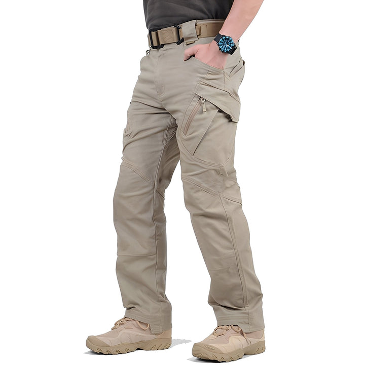Roshan - Bequeme taktische Herren-Jeans mit vielen Taschen