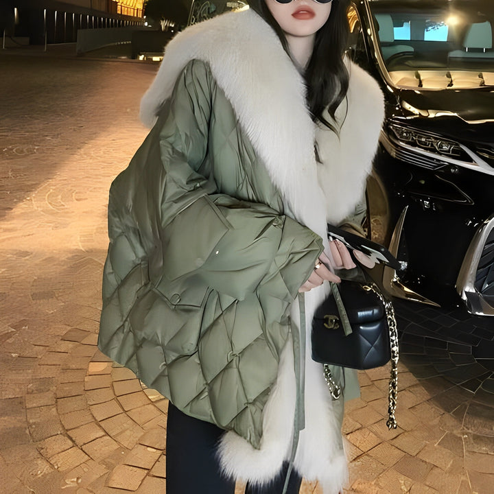 Marjorie - Modische Daunenjacke mit Pelzkragen für Damen