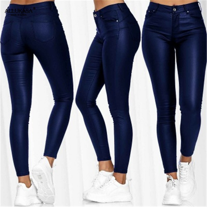Dina – Stretch-Modehose aus Lederimitat