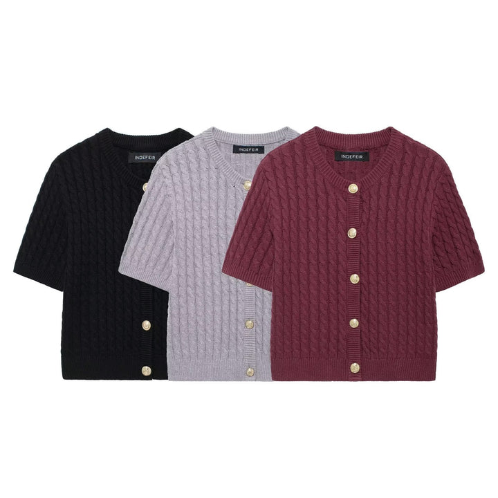 LuxeLayer - Der Unverzichtbare Cardigan für einen Lässigen und Chicen Stil