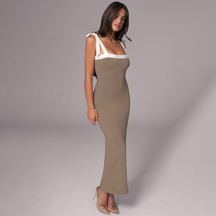 Ava - Zeitloses Sheath-Kleid mit Bindebändern