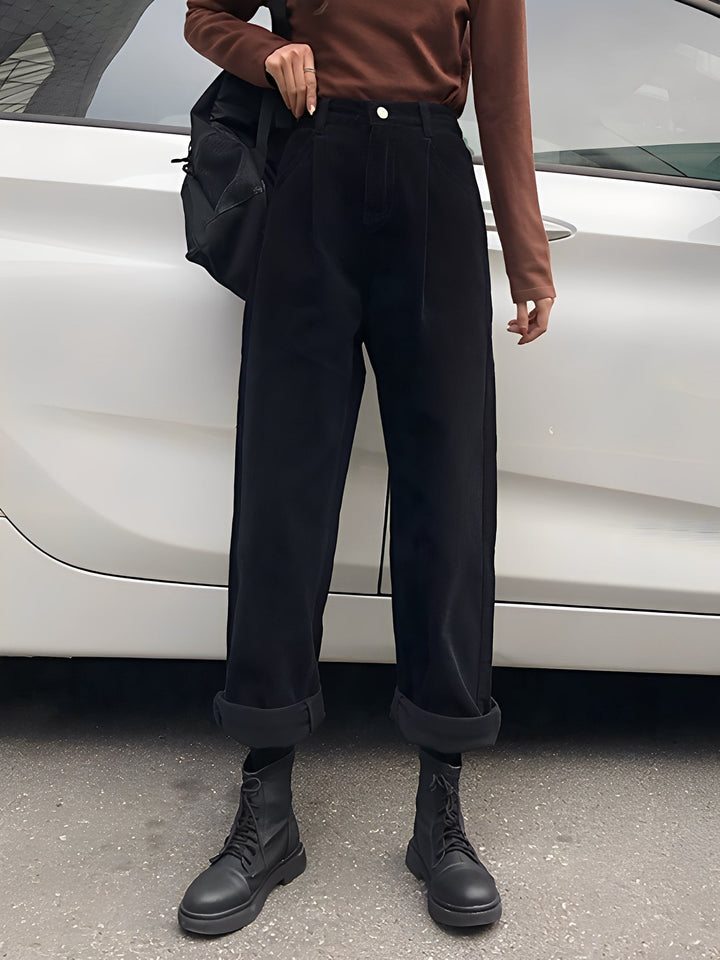 Shelbie - Weit geschnittene Cordhose für Damen im klassischen Design