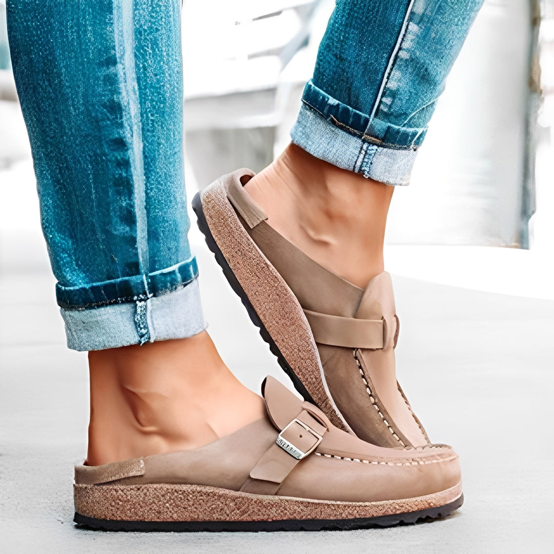 Briana - Frauen Slip-On Sandalen mit Schnalle und Bequemlichkeit