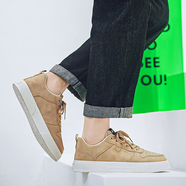 Romilly - Bequem flache Sneaker für Herren