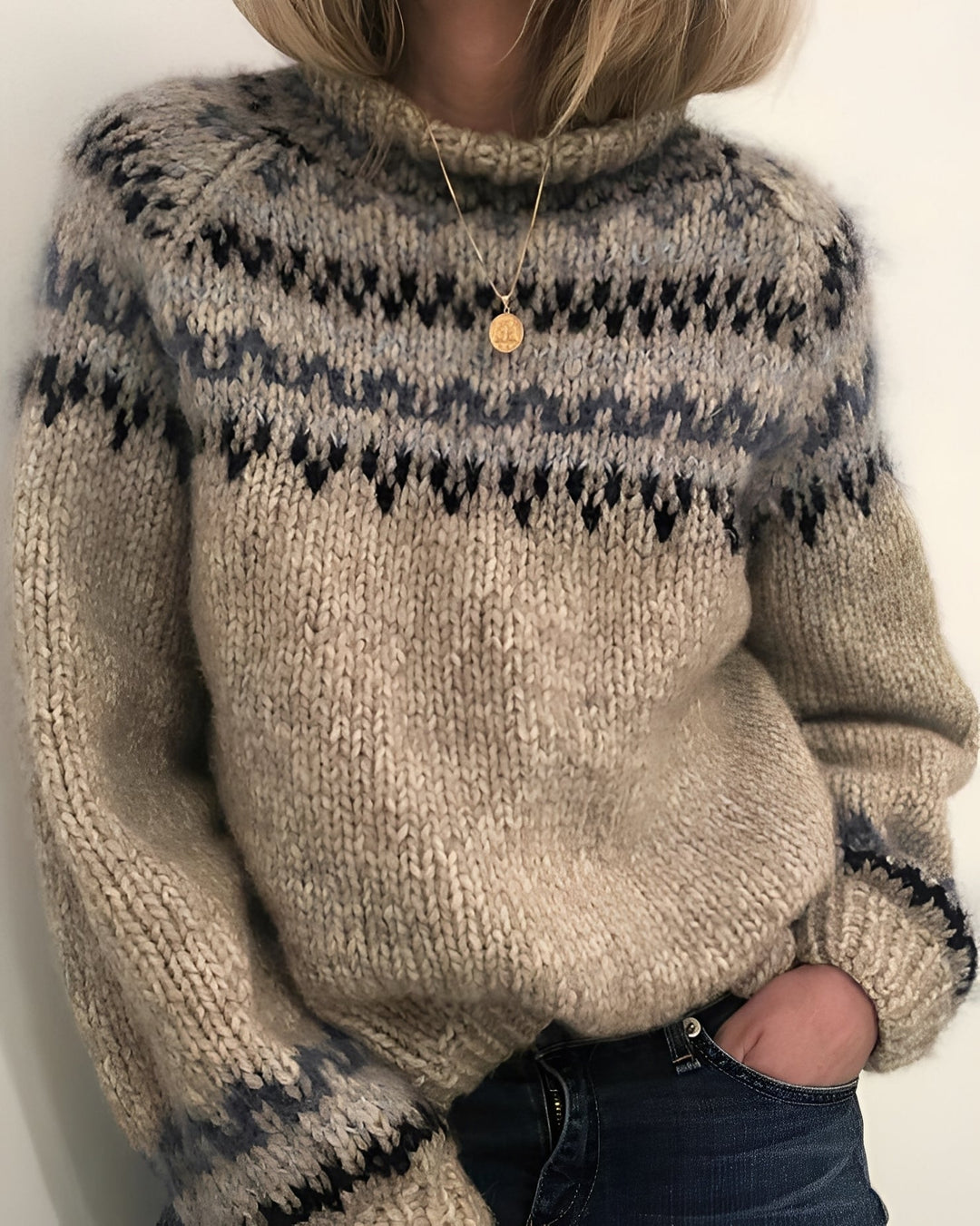 Karissa - Trendiger, entspannter Damenpullover mit Muster