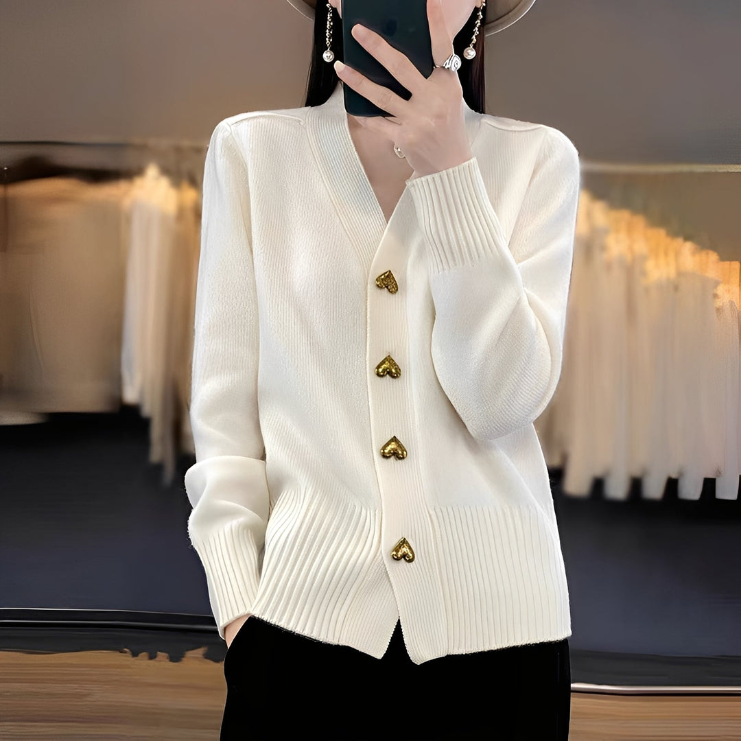 Valarie - Damen-Cardigan mit Herzknöpfen