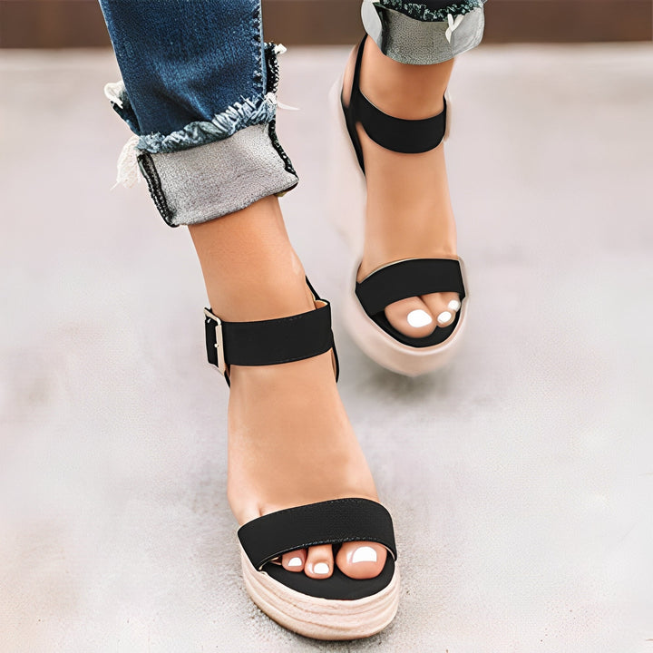 Annalee - Bequeme Damen-Keilsandalen mit Riemchen