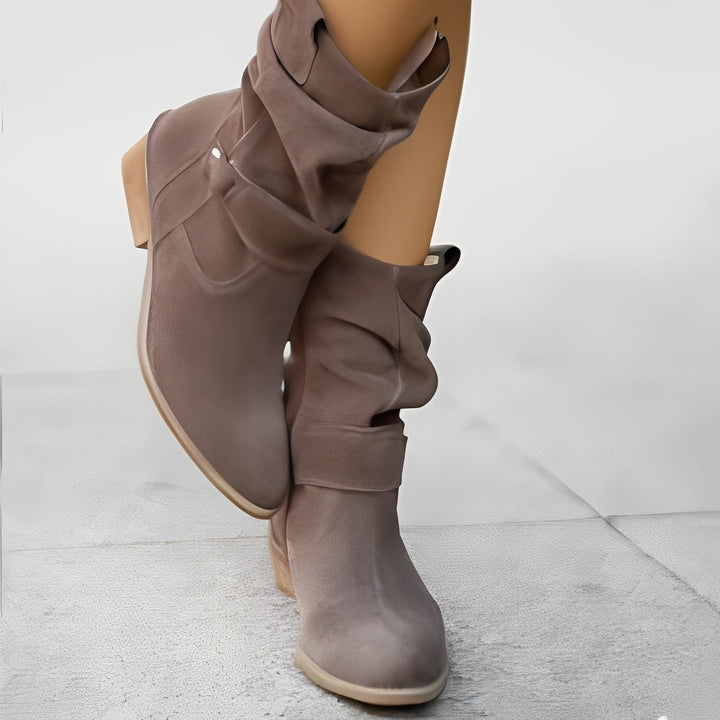 Marjorie - Gemütliche Wildlederstiefel mit extra weiter Passform für Frauen