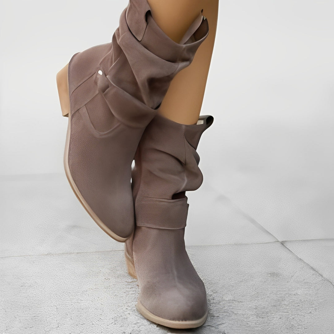 Celestine - Stilvolle kurze Damenstiefel mit abgerundeter Spitze