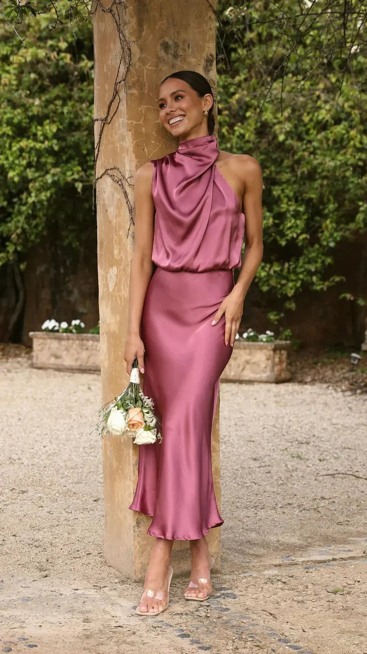 Trina - Elegantes Satin Abendkleid mit schulterfreiem Design