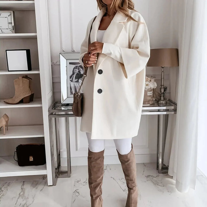 Lindsie - Figurbetonte Damenjacke mit Knöpfen