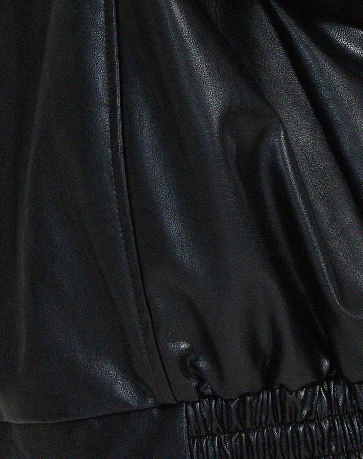 Anouk – Breite Damenlederjacke