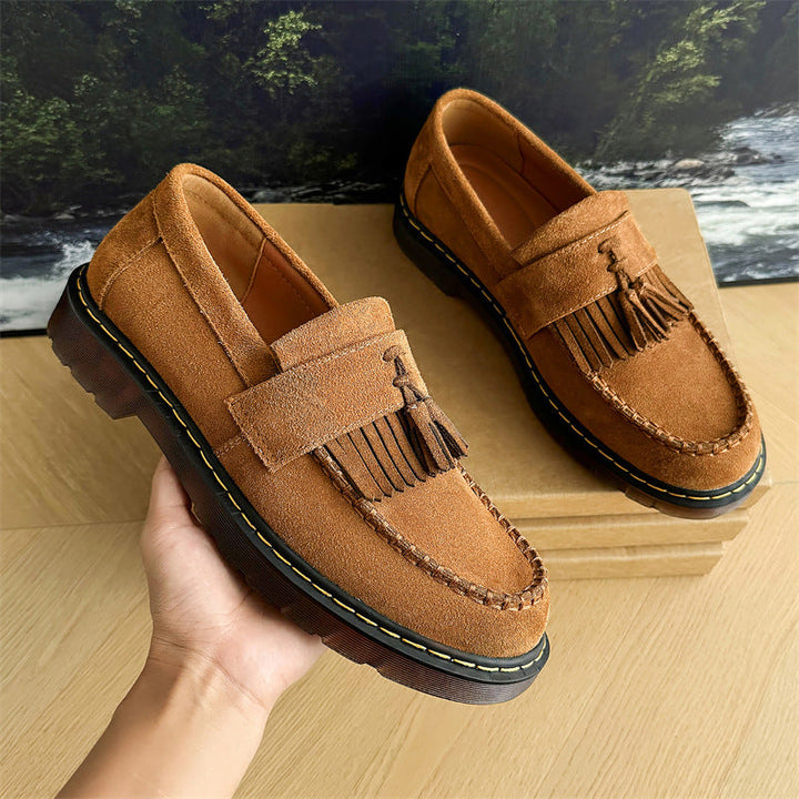 Milton - Herren-Slipper aus Wildleder mit Quasten im zeitgemäßen Design