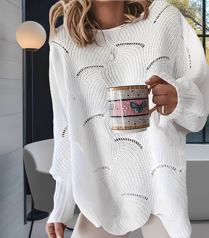 Kassandra - Stilvoller Damenpullover mit Ausschnitt