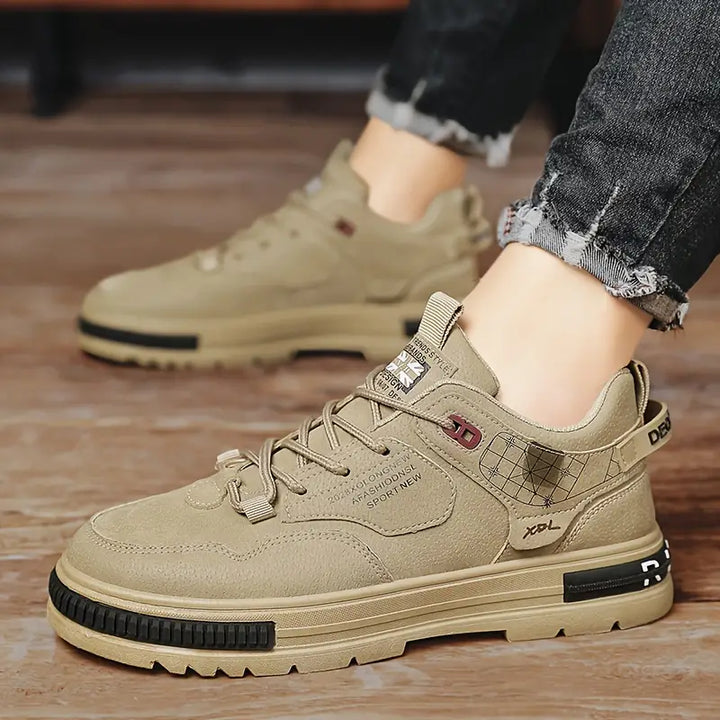 Nolan – Zeitlose Retro-Sneaker
