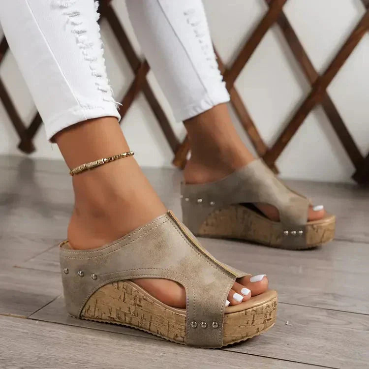 Luna - Orthopädische Sandalen mit Plateau und modernem Stil