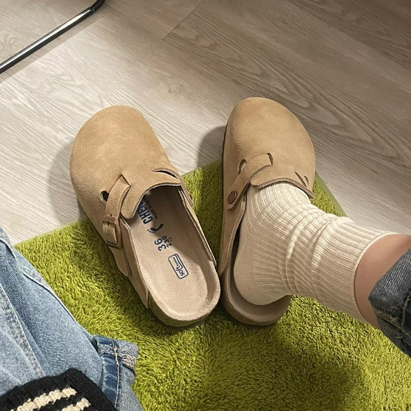 Davina - Unisex-Wildleder-Loafer im traditionellen Design
