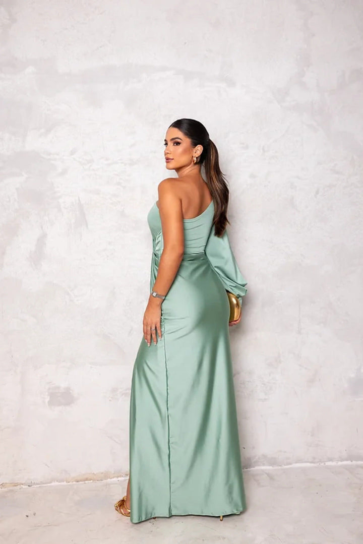 Fely - Strahlendes Satin-Kleid mit Schulterfrei-Design