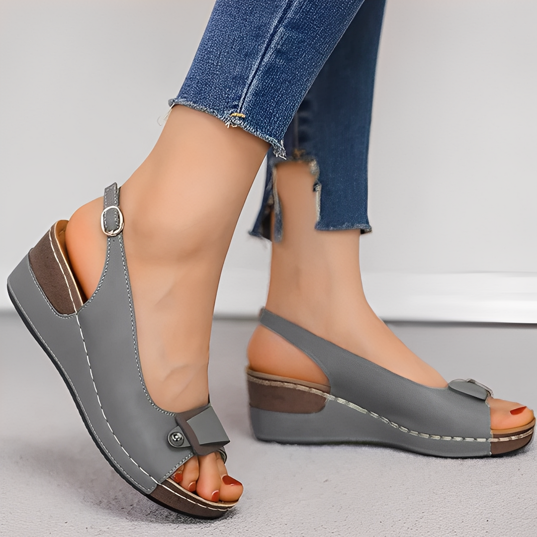 Neville - Bequeme Damensandalen mit Keilabsatz